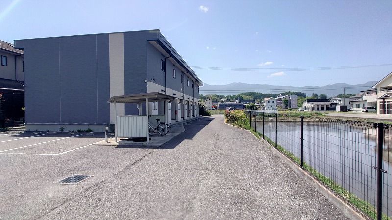レオパレスアルクス　０８ 外観