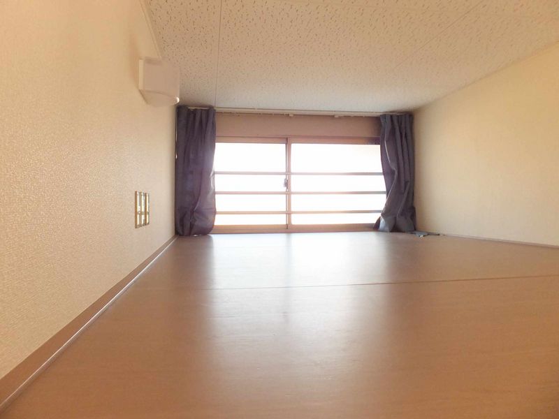 レオパレスセレッソ 寝室