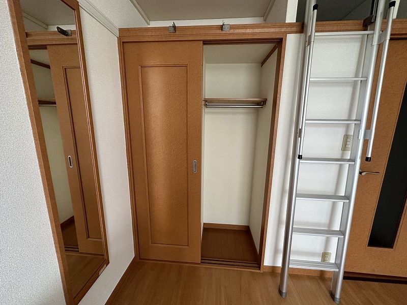 レオパレスメルベーユ 収納