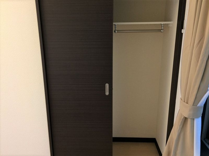 レオネクストラサ 収納