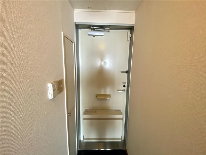 レオパレス小竹向原Ａ 玄関