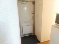 leopalace Suzuran Entrance