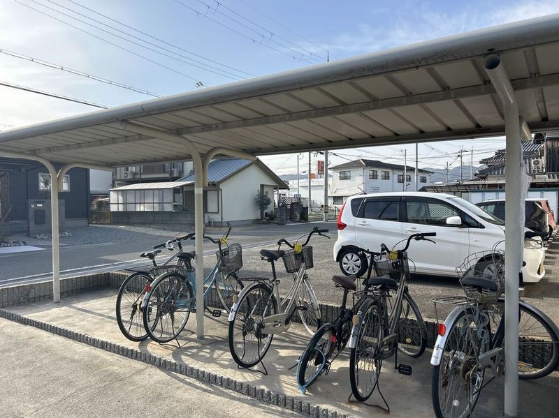 レオパレスＬｅｓ　Ａｍｉｅｓ 共用部分