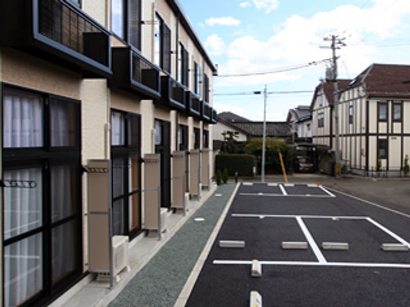 レオパレスクルー　木ノ下 駐車場