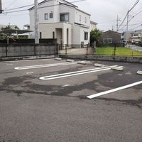 クレイノサンセーズ 駐車場