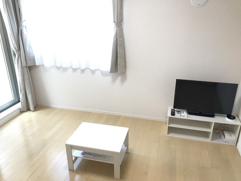 クレイノル　ソレイユ新高円寺 居間