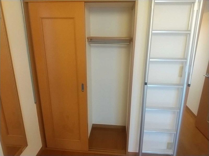 レオパレスゴールデンヴィレッヂ 収納