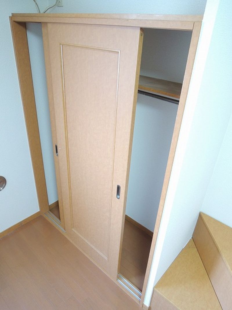 レオパレスやまもと 収納