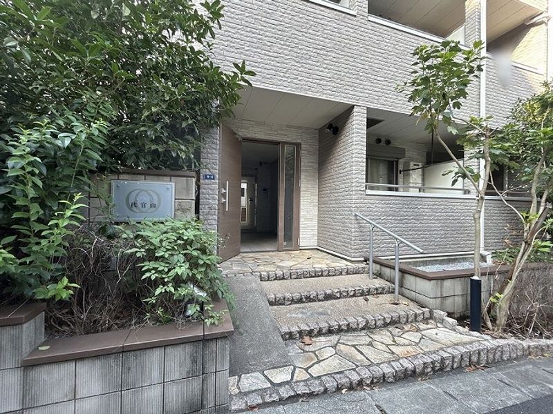 レオネクスト代官山 エントランス