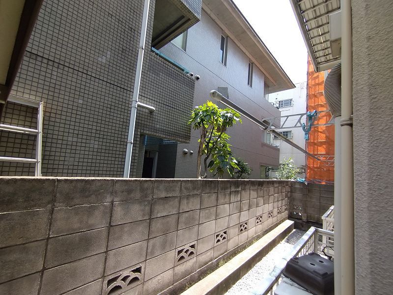 レオパレスユリパレス中野坂上 眺望