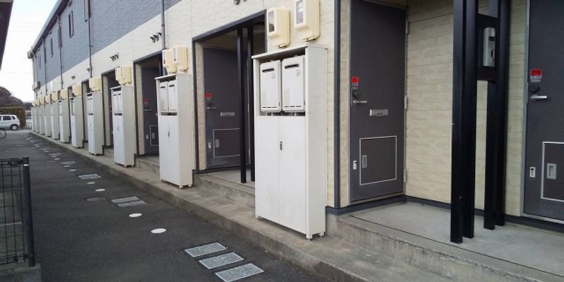 レオパレスロベリアⅡ エントランス