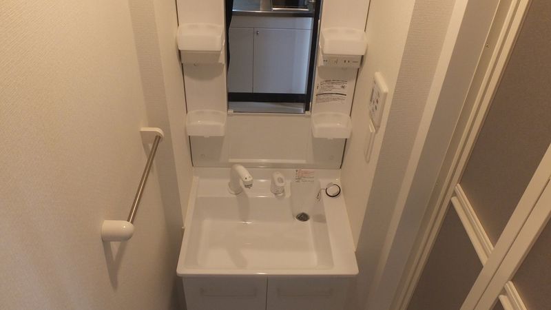 クレイノＳＯＬＵＴＩＯＮＳⅥ 洗面所