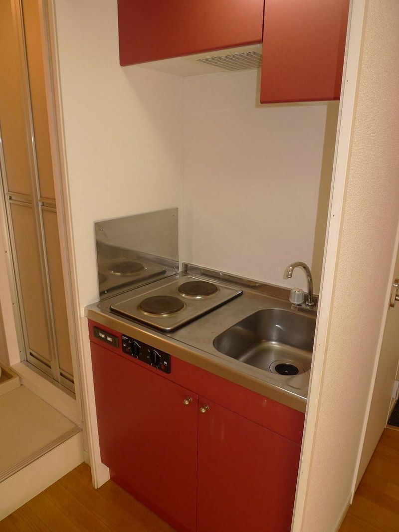 レオパレスニイクラ キッチン