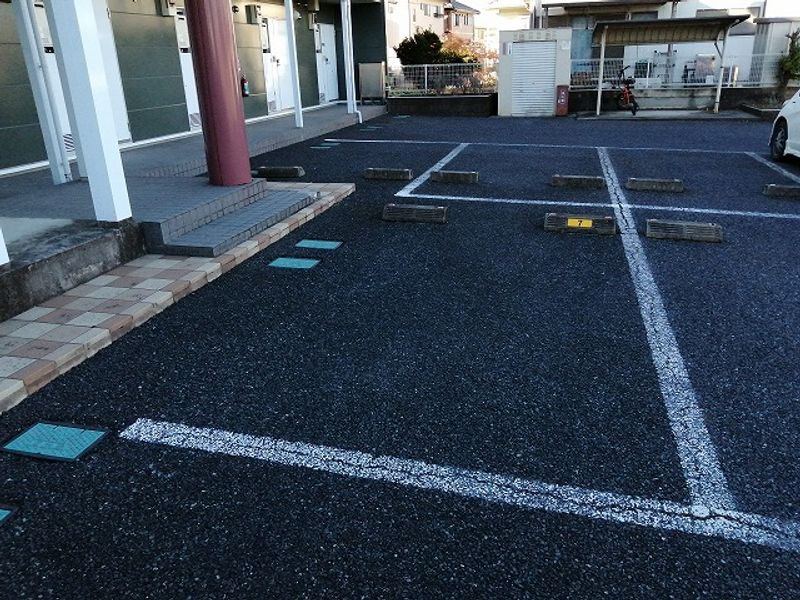 レオパレスＥＺ 駐車場