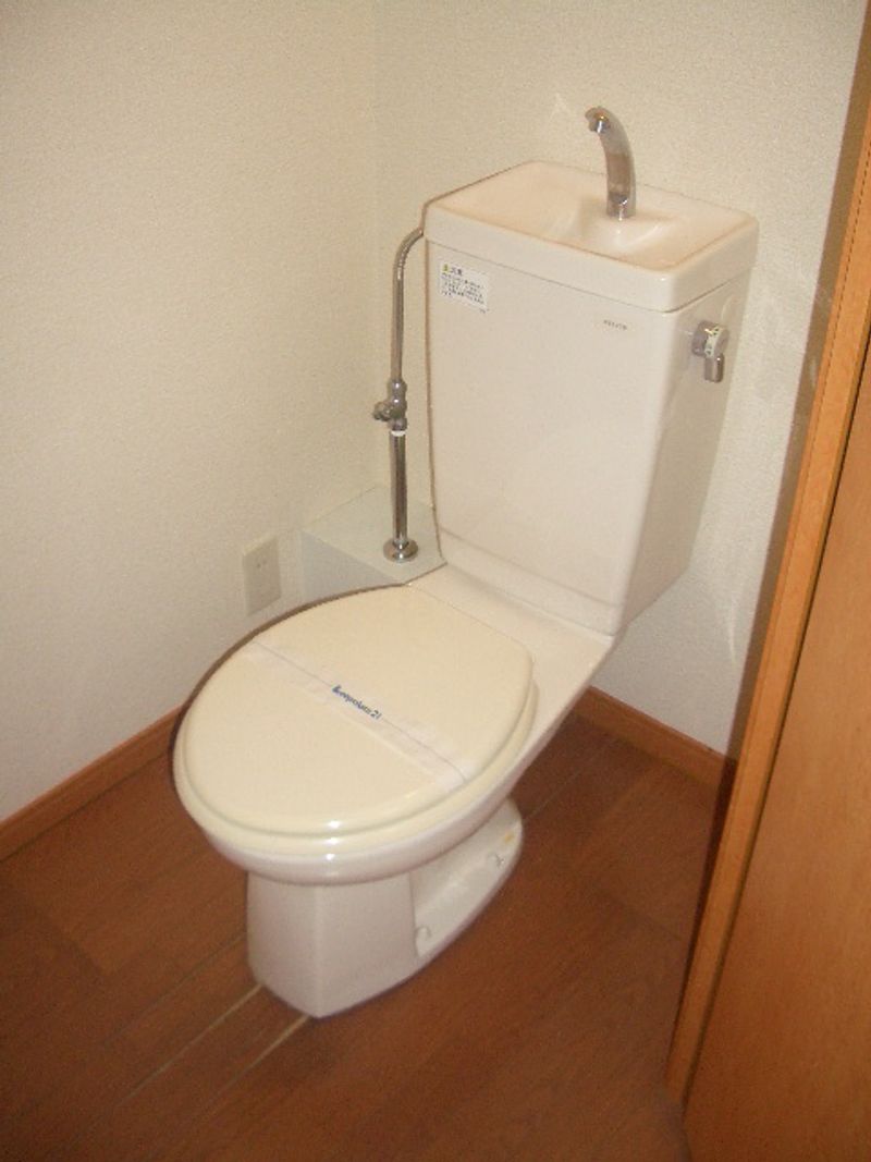 レオパレス司 トイレ