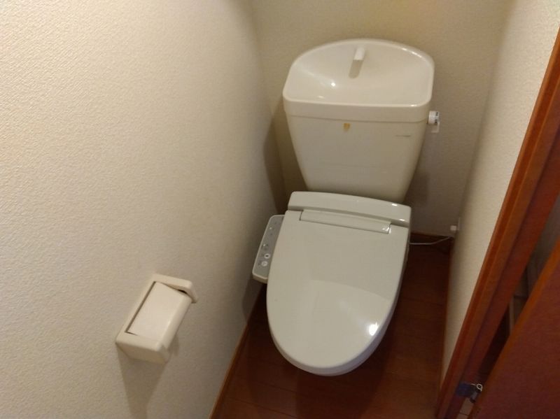 レオパレスタウンコート トイレ