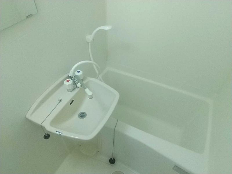 レオパレス慶弐番館 風呂