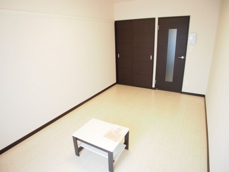 レオネクストアローマ稲毛 寝室