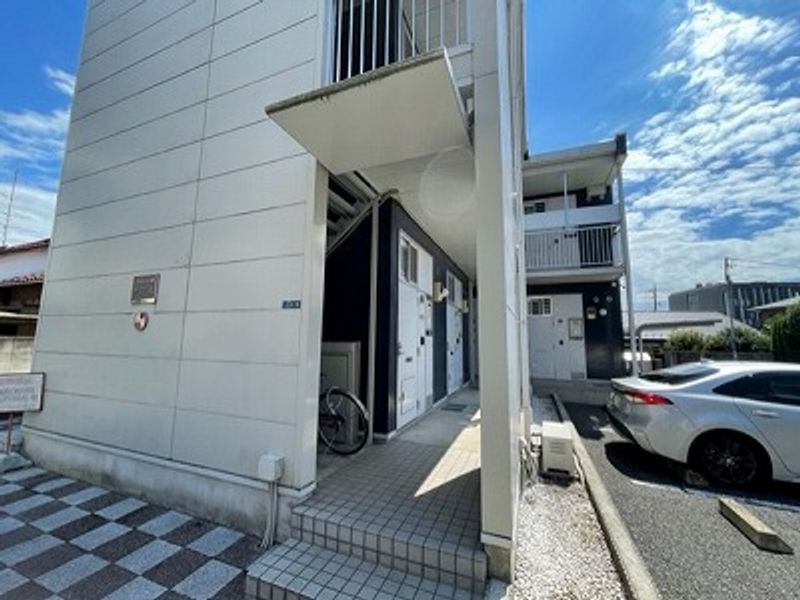 レオパレス曽谷２丁目 エントランス