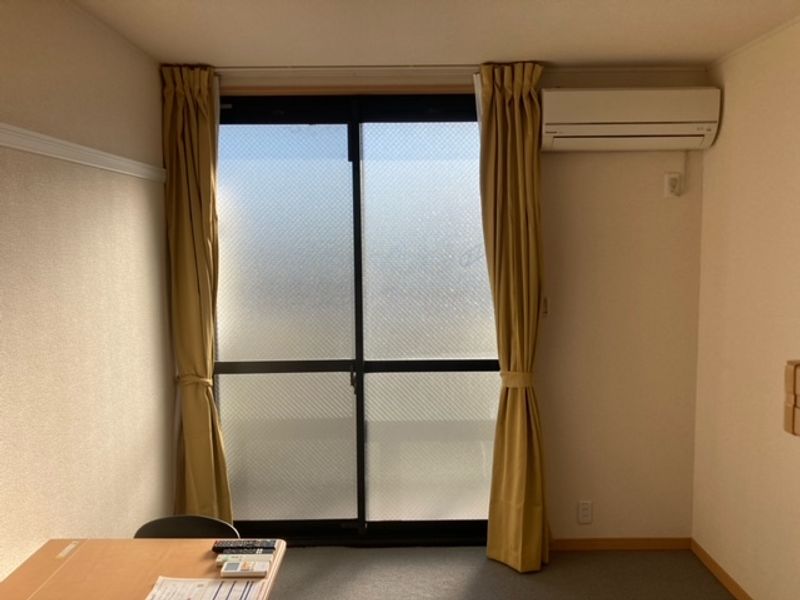レオパレスニュートリノミラージ 居間