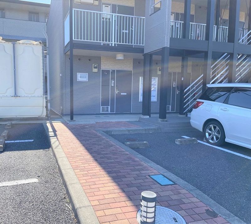 レオパレス上前ハイツ　Ｋ エントランス