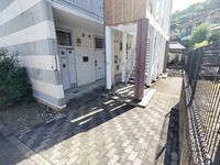 レオパレス花岡 エントランス