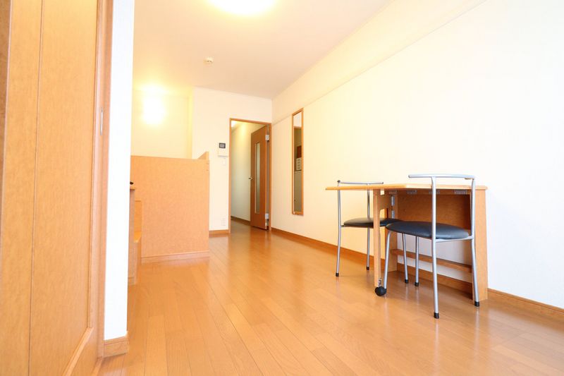 leopalace Efu Living room