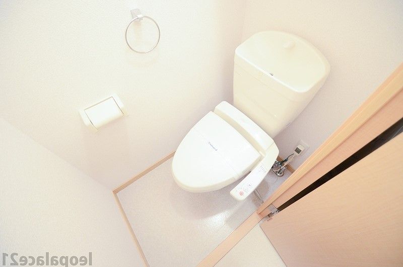 レオパレスけやき トイレ