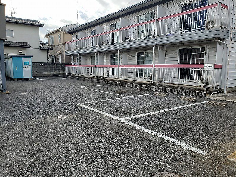 レオパレスＴ・Ｈ 駐車場