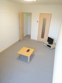 レオパレスエスペランサ 居間