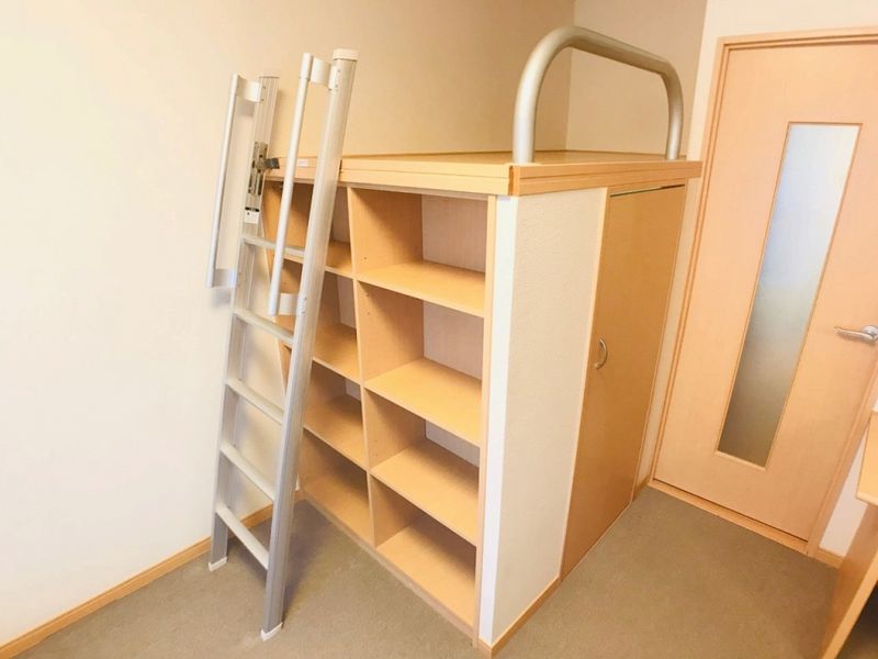レオパレスヒルフォート 居間