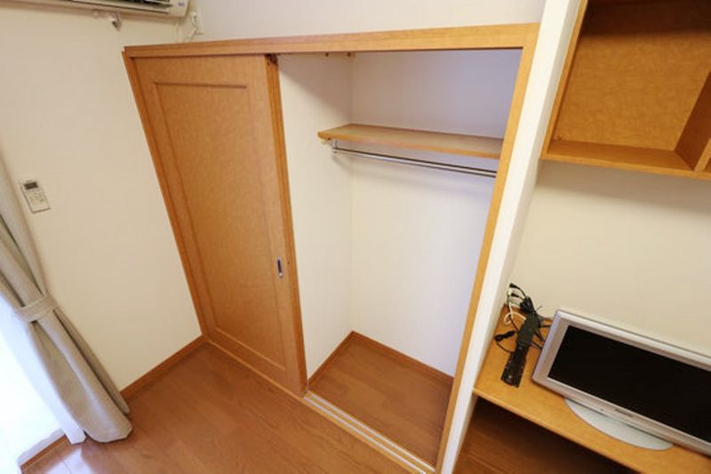 レオパレス白山荘 収納