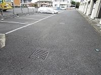 レオパレスフェニックスＦⅢ 駐車場