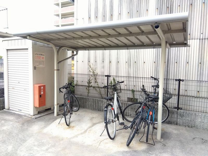 レオパレスアリナン 共用部分