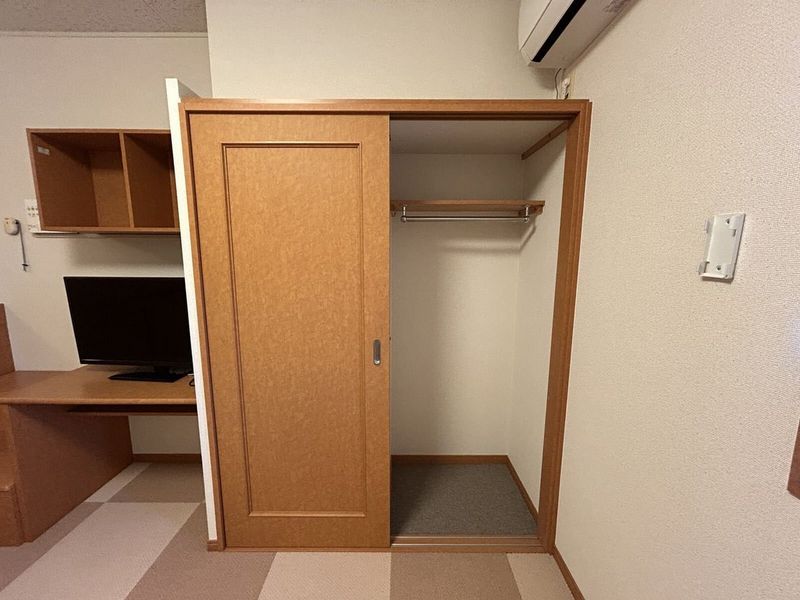 レオパレスいずみ 収納