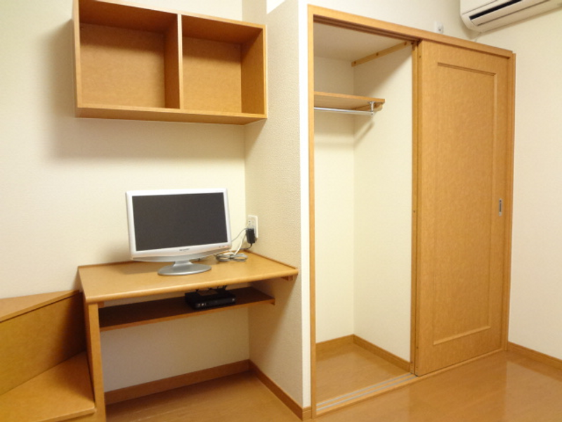 レオパレスひめなみさき 収納