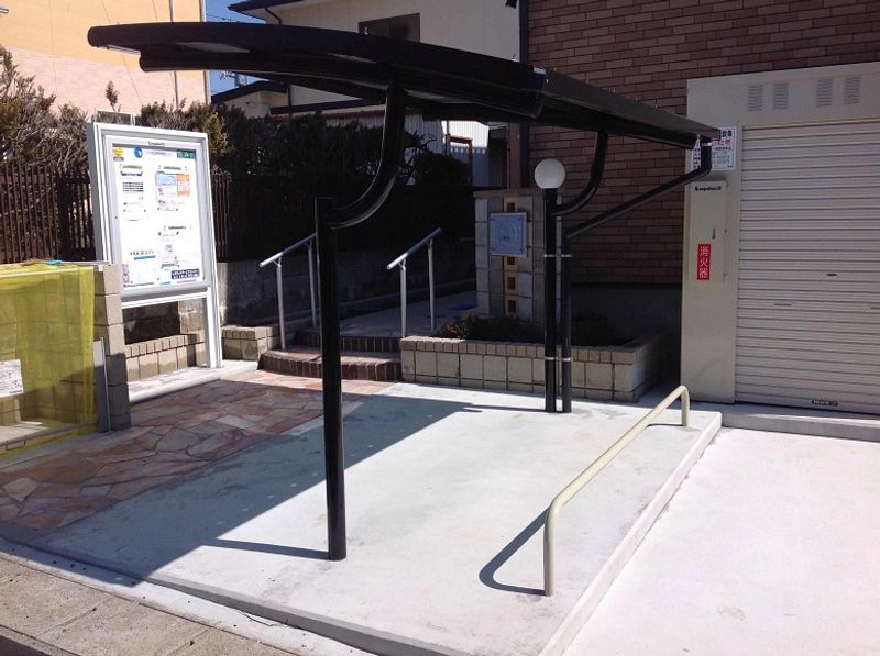 LEONEXT Airy Shared spaces