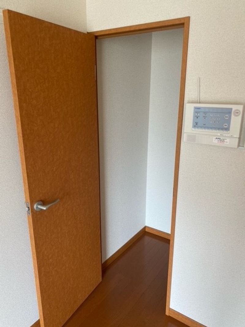 レオパレスすいれん 収納