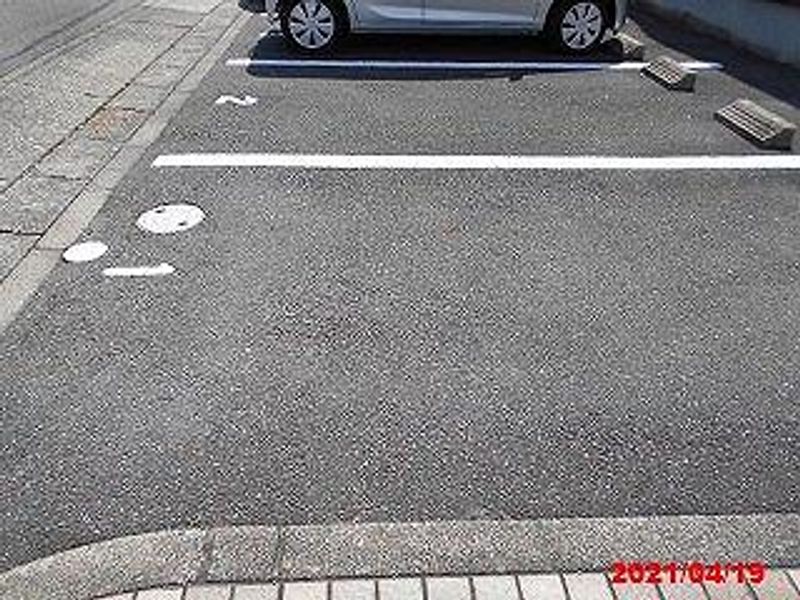 レオパレス中浦 駐車場
