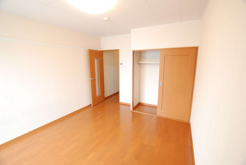 レオパレス忠 居間