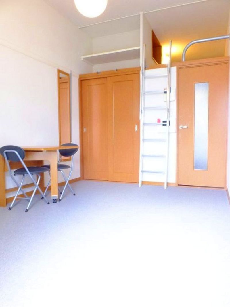 leopalace Excel Dojo Kita Living room