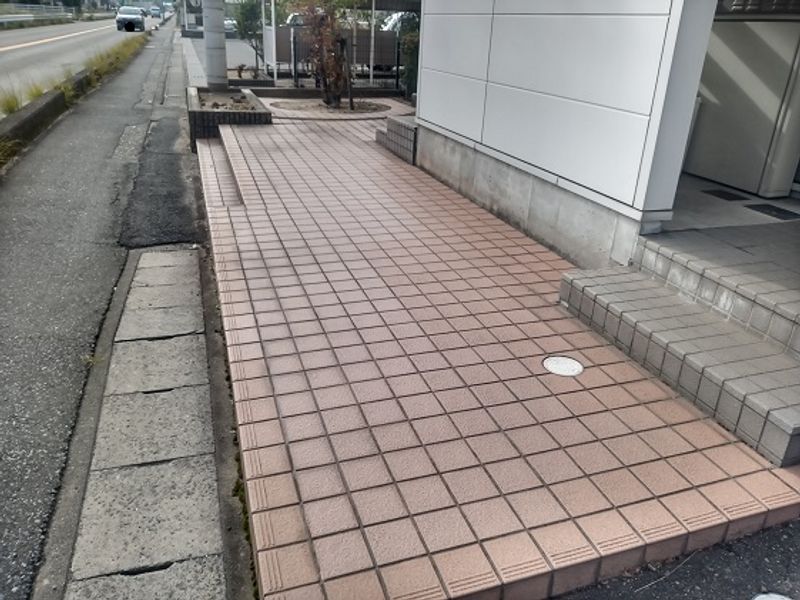 レオパレス成和 エントランス