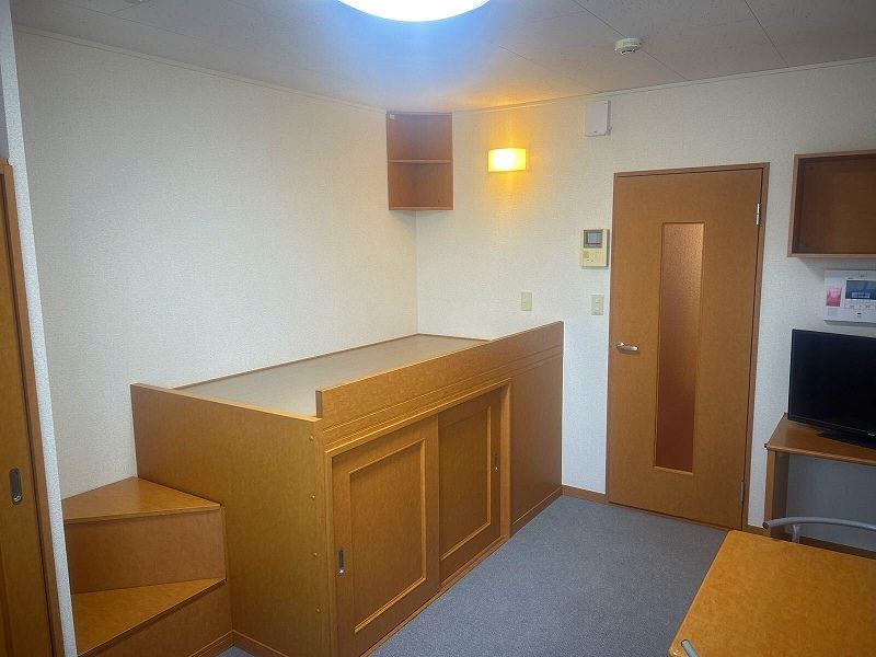 レオパレスシャルム 居間