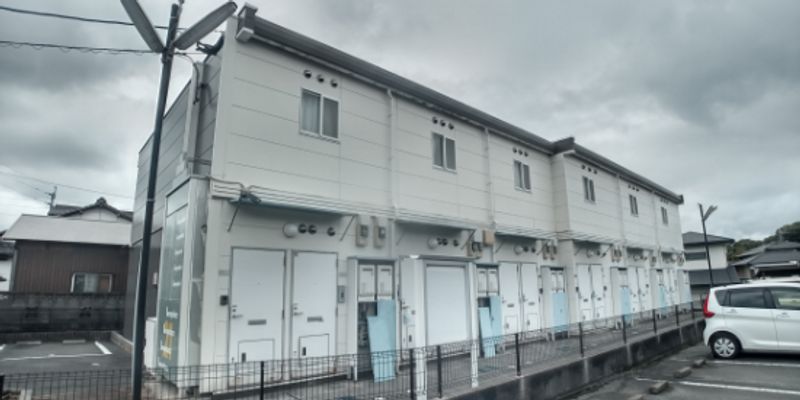 レオパレス下石田 外観