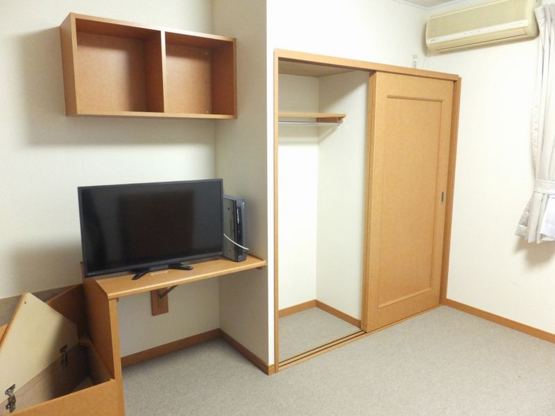 レオパレス８８８ 収納