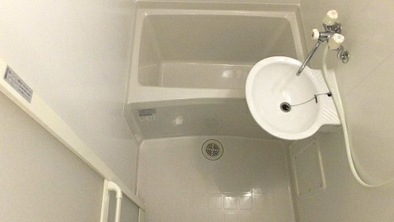レオパレスコントワール御影石町 風呂