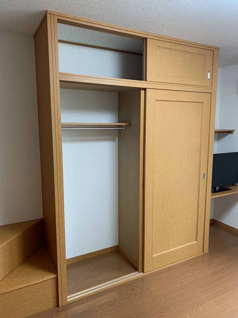 レオパレスことぶき 収納