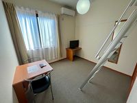 レオパレス東町 居間