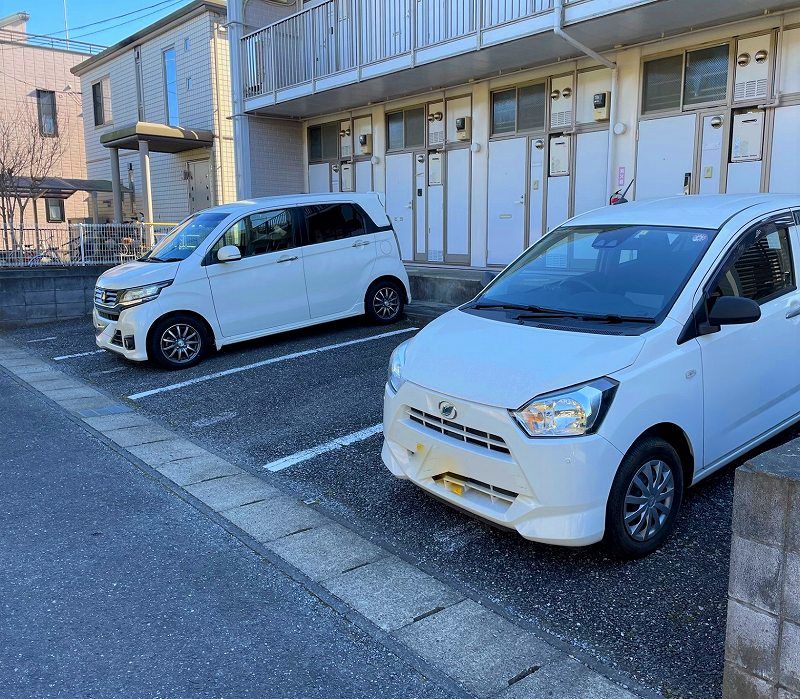 レオパレスグリーンハイツＢ 駐車場