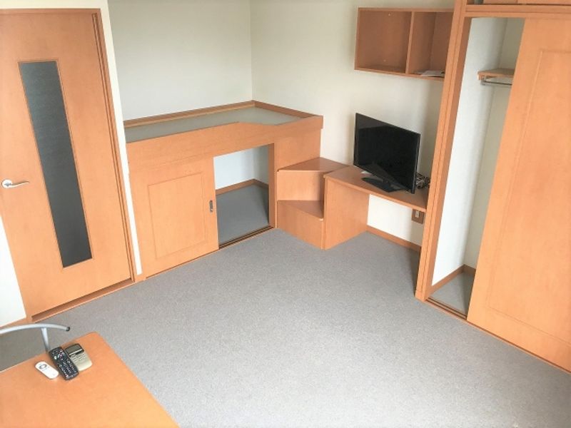 レオパレスピスティス 居間